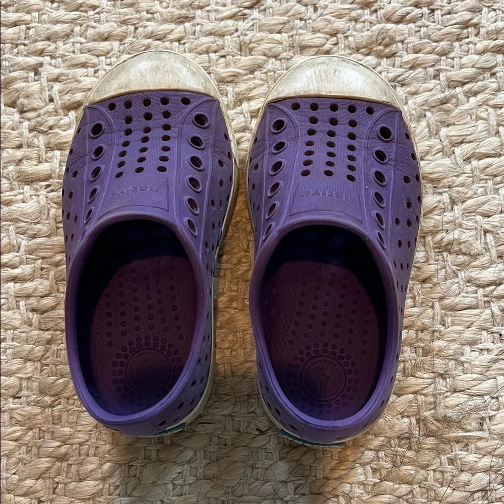 Native Kids Purple Slip-On Shoes with Glow in the Dark Toes
